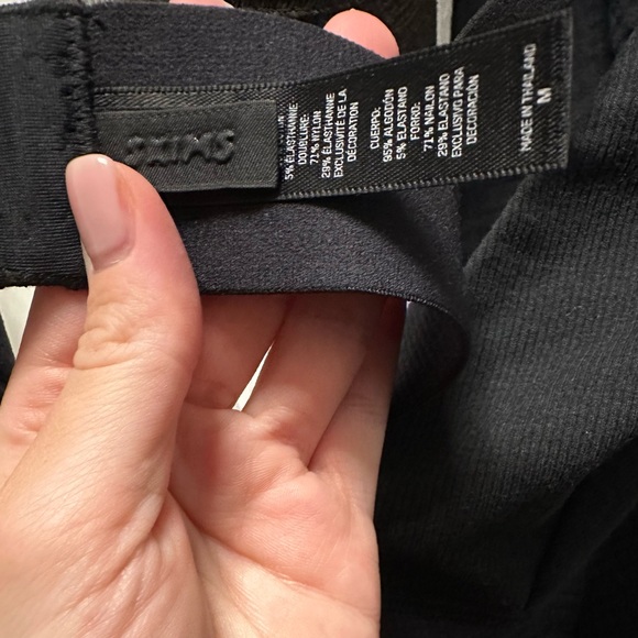 SKIM black rib cotton plunge bralette - Picture 6 of 6